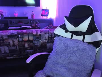 Amara_22_ Chaturbate stream image from December 23, 2025