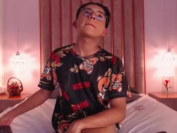 Angelrosses Chaturbate stream image from December 23, 2025