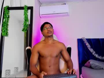 Cassian_Gold Chaturbate stream image from December 23, 2025