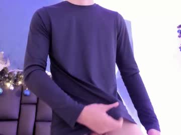 Mikaelslow Chaturbate stream image from December 23, 2025