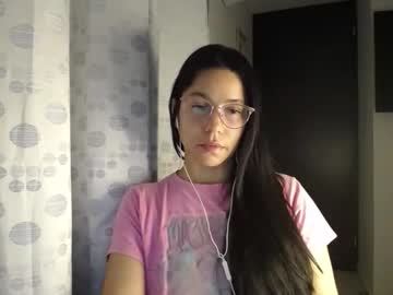 Queenvictoria2023 Chaturbate stream image from December 23, 2025