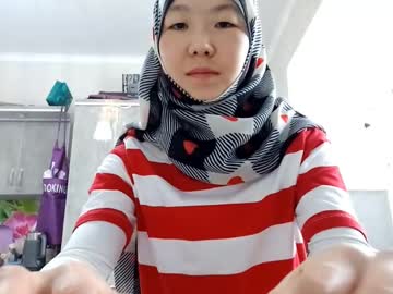 Kareenrinkenberger Chaturbate stream image from December 23, 2025