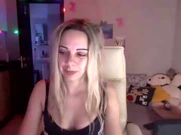 Lady_Smile69 Chaturbate stream image from December 23, 2025