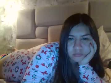 Sharonn32 Chaturbate stream image from December 23, 2025