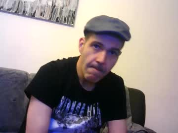 Voyeuredeluxe Chaturbate stream image from December 23, 2025
