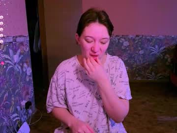 Zara_Golden Chaturbate stream image from December 23, 2025