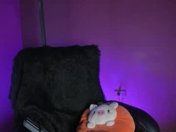 Zoe_Roux210949 Chaturbate stream image from December 23, 2025