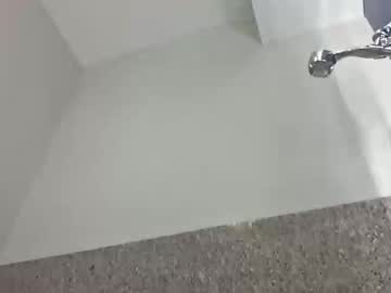 Bigglenjr Chaturbate stream image from December 23, 2025