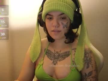 Bluedweeb Chaturbate stream image from December 23, 2025