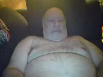 Bearmantitsx Chaturbate stream image from December 23, 2025