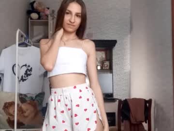 Brittnimalinconico Chaturbate stream image from December 23, 2025