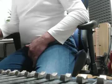 Damien_000 Chaturbate stream image from December 23, 2025
