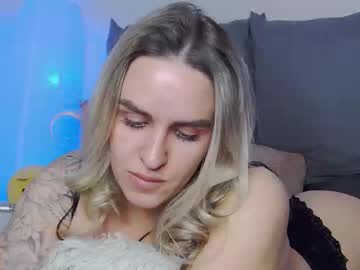 Foxy_Kimmi Chaturbate stream image from December 23, 2025