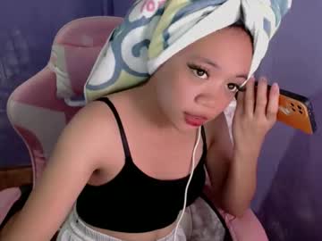 Cummingixrl17 Chaturbate stream image from December 23, 2025