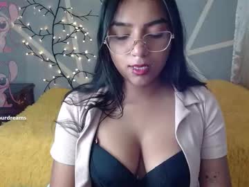 Valkydoll2 Chaturbate stream image from December 23, 2025