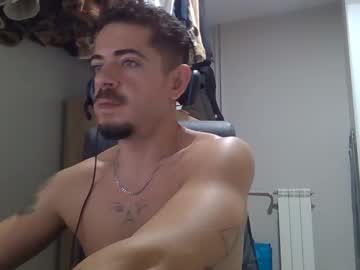 Albertocogu Chaturbate stream image from December 23, 2025