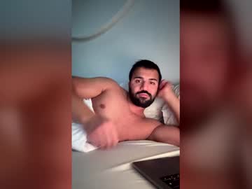 Belrevee Chaturbate stream image from December 23, 2025