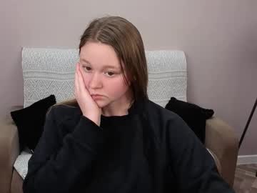 Lilian_Stars Chaturbate stream image from December 23, 2025