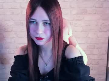 Merryvery Chaturbate stream image from December 23, 2025