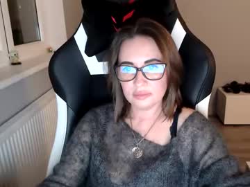 Fraucaramel Chaturbate stream image from December 23, 2025