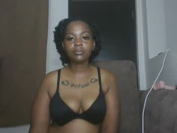 Skylerhoney254 Chaturbate stream image from December 23, 2025