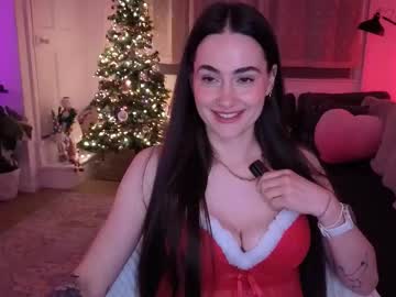 Spicylunaaa Chaturbate stream image from December 23, 2025
