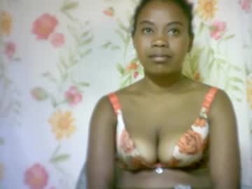 Kayrah69 Chaturbate stream image from December 23, 2025