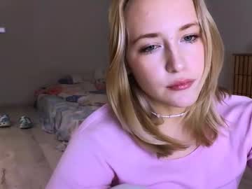 Kikikarma Chaturbate stream image from December 23, 2025