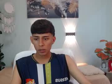 Draxblade Chaturbate stream image from December 23, 2025