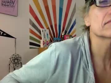 Emocrushxoxo Chaturbate stream image from December 23, 2025