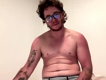 Kireanmolus Chaturbate stream image from December 23, 2025