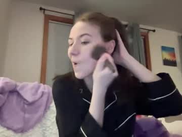 Paisleysnowxo Chaturbate stream image from December 23, 2025