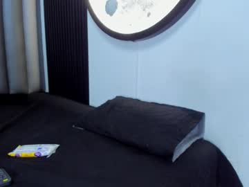 Roxana_00 Chaturbate stream image from December 23, 2025