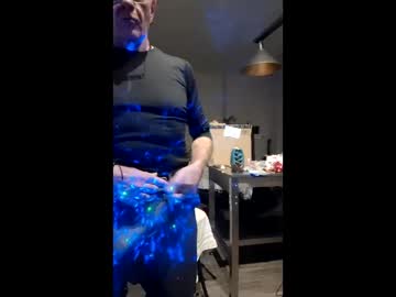 Daddylovesyou2cum Chaturbate stream image from December 24, 2025