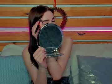 Evisdailyy Chaturbate stream image from December 24, 2025