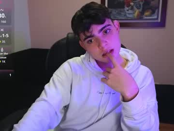 Lukeboyce Chaturbate stream image from December 24, 2025