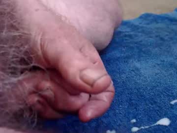 Fuzzzman Chaturbate stream image from December 24, 2025