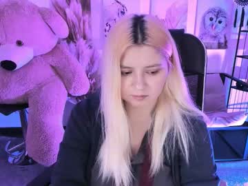 Diaangell Chaturbate stream image from December 24, 2025