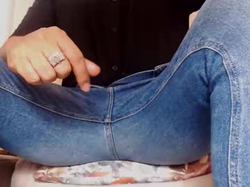Masterdickjuicy Chaturbate stream image from December 24, 2025