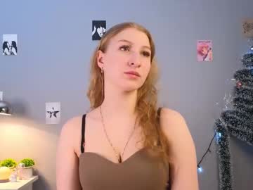Maureencoombs Chaturbate stream image from December 24, 2025