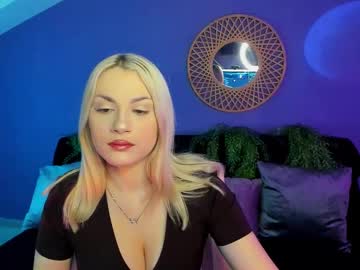 Skatebunny Chaturbate stream image from December 24, 2025