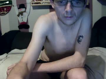 Hunkyguy39 Chaturbate stream image from December 24, 2025