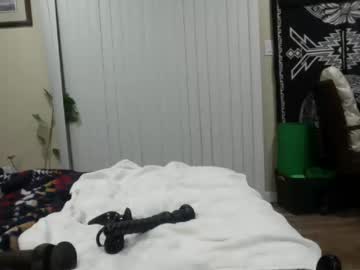 Freeusefemboi Chaturbate stream image from December 24, 2025