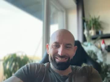 Tommyx01 Chaturbate stream image from December 24, 2025