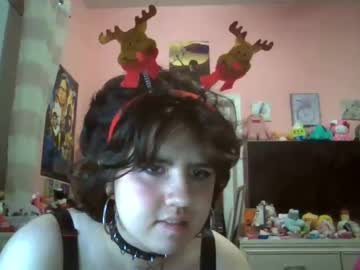 Zizistarr Chaturbate stream image from December 24, 2025