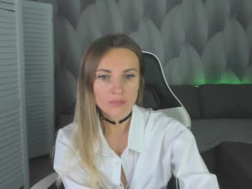 Ann_Gill Chaturbate stream image from December 24, 2025