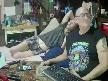 Hotcpl4201 Chaturbate stream image from December 24, 2025