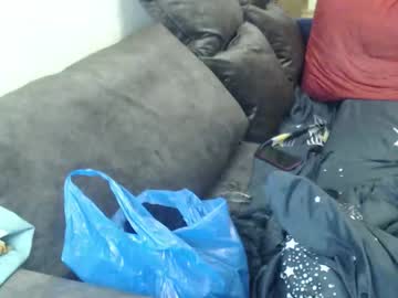 Irenalegs Chaturbate stream image from December 24, 2025