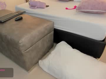 Lilly_Ass Chaturbate stream image from December 24, 2025