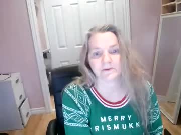 Chealsiek Chaturbate stream image from December 24, 2025